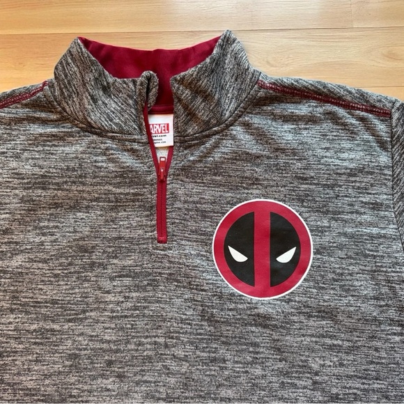 Marvel Deadpool Quarter-Zip Pullover - Size M - Picture 2 of 10